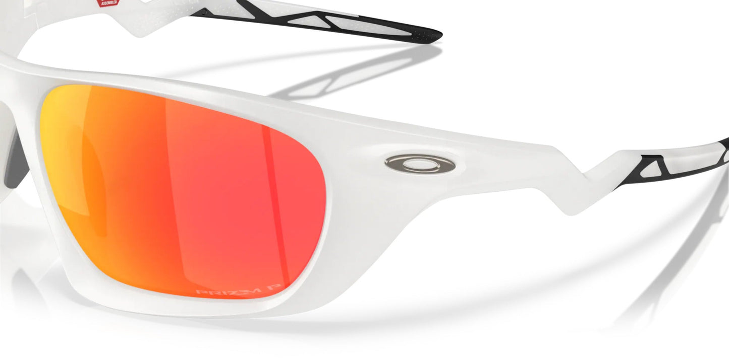 Oakley Lateralis