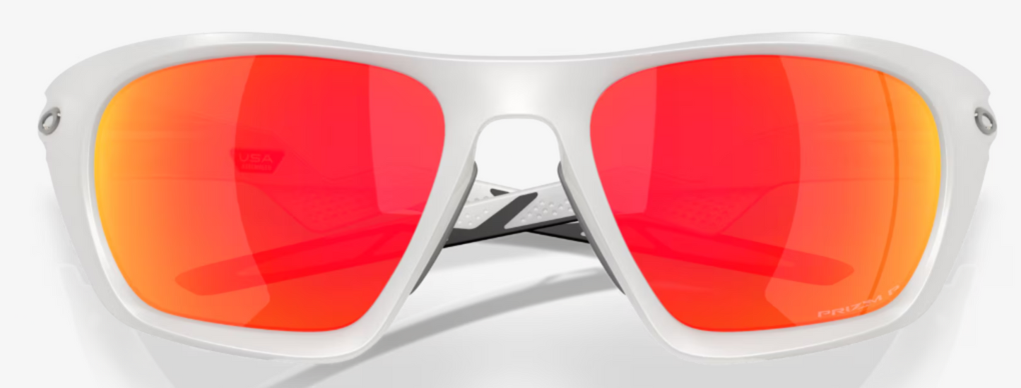 Oakley Lateralis